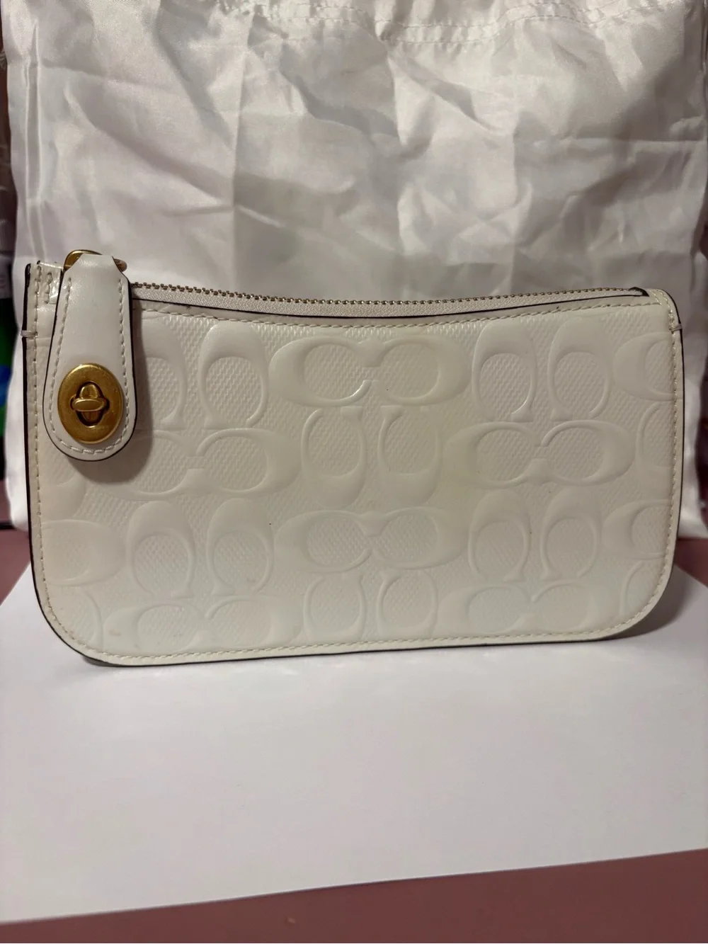 Coach wristlet ivory